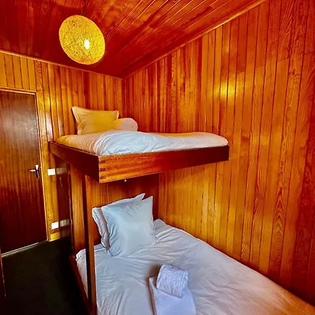New 3-bedroom 1850 Close To Slopes Apartment *
